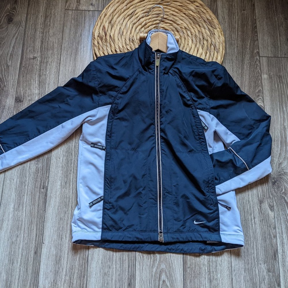 EUC Women (XS) - NIKE Running Windbreaker